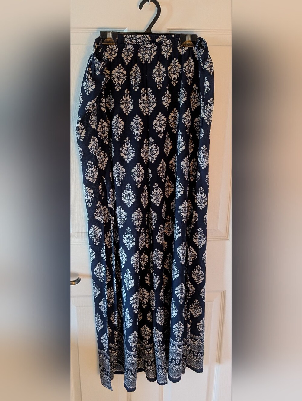 Wide-Leg Maxi Pants in Navy with White Damask Print- Side Slit